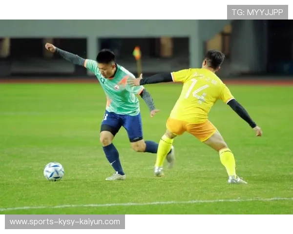 足球补水时间安排对比赛体能恢复的重要性